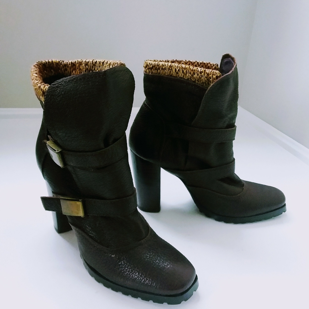 New ladies boots size 5.5